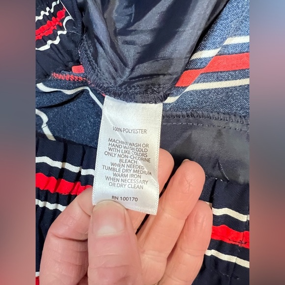 CYNTHIA ROWLEY Navy and red striped‎ wide leg crop pant size 6. - Picture 9 of 13